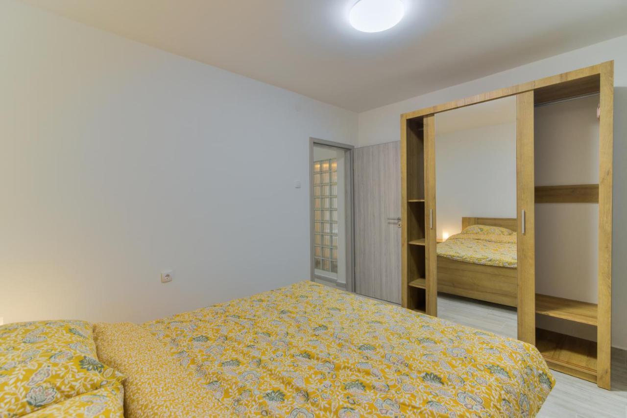 Demi II Apartamento Senj  Exterior foto