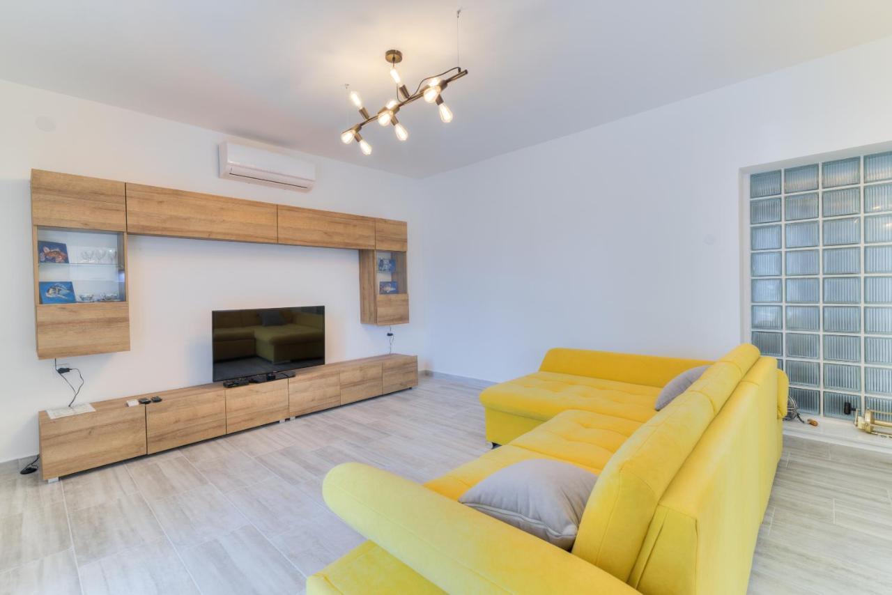 Demi II Apartamento Senj  Exterior foto