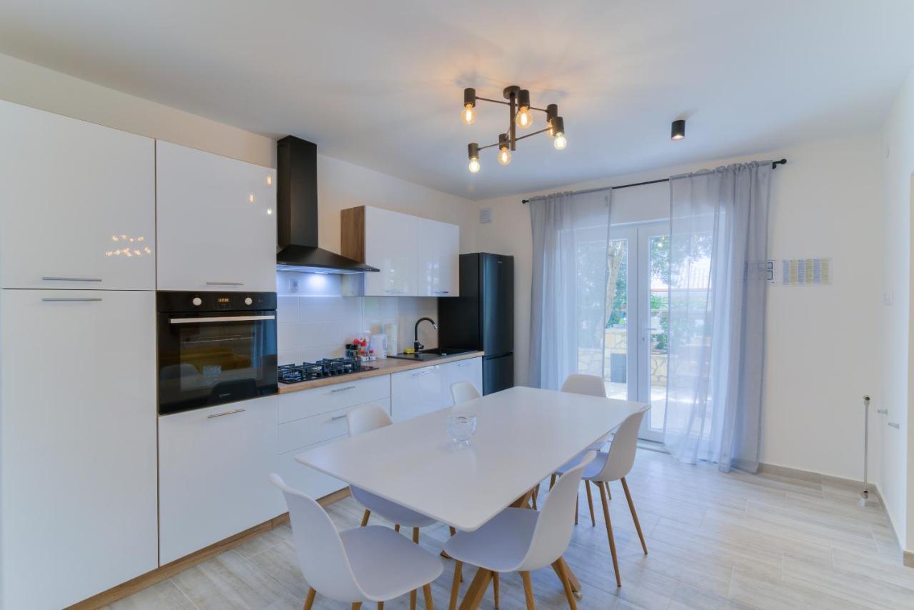 Demi II Apartamento Senj  Exterior foto